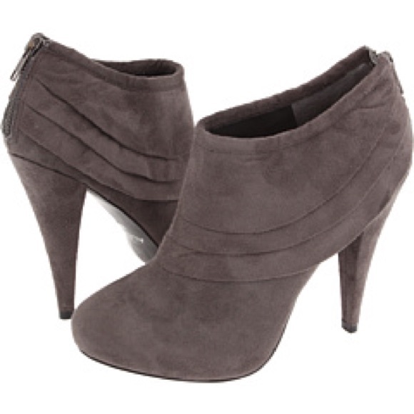 Aldo grey suede booties
